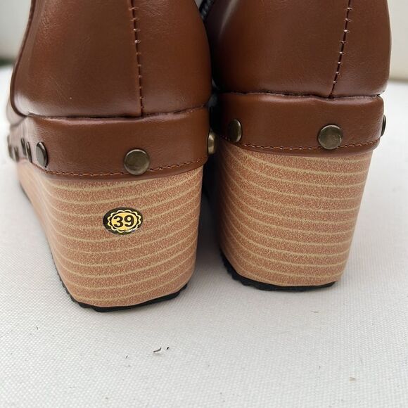 GRACE PLATFORM BOOTIE Brown with Studs Size 9 New with tags - Picture 5 of 5